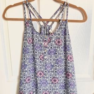 *NWT* Purple floral tank top